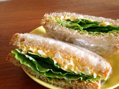 レタスとたまごのサンドイッチ